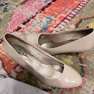 LifeStride Nude Heels Womens size 9M